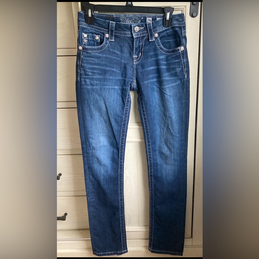 Miss Me Woman’s Denim Straight Leg Jeans Festival/Rodeo Intricate Silver detail - Picture 7 of 16